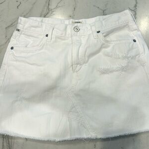 Citizens of Humanity White Denim mini skirt. Size 27
